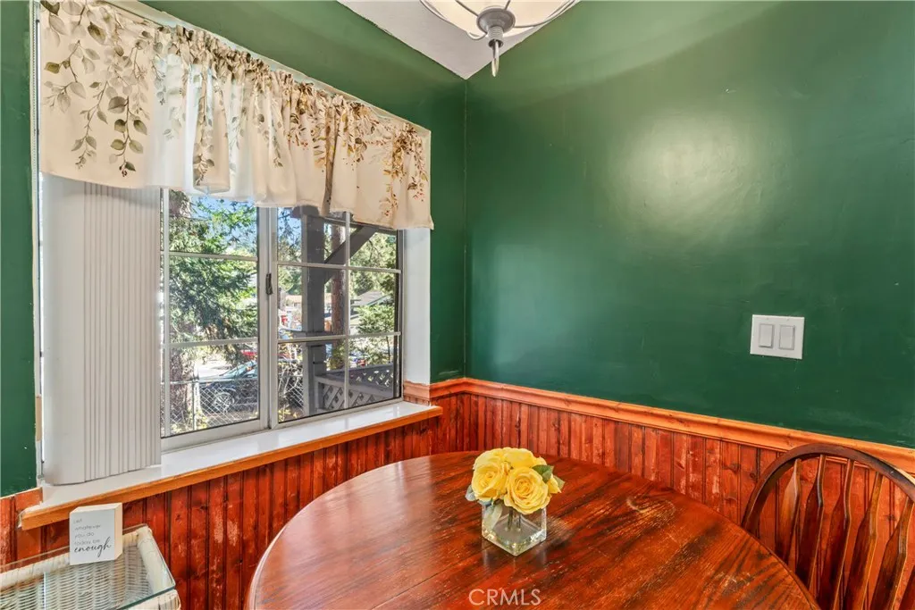 2113 Spring Oak, Running Springs, California 92382 home-pic-17